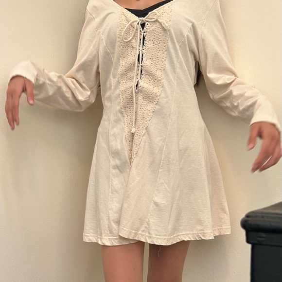 Vintage 1970's style Off-White Lace up Beach /Swim Cover Up - Picture 2 of 10